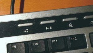 PauzePlay op toetsenbord-460x260