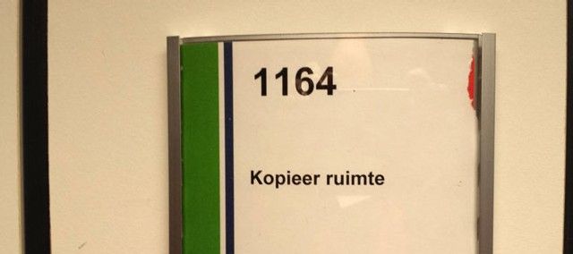 bordje met kopieer ruimte (met een spatie ertussen)